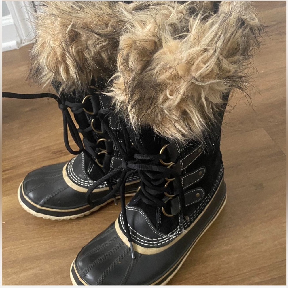 Sorel Joan of Arctic Black Fur-Lined Winter Boots Waterproof - Picture 2 of 6